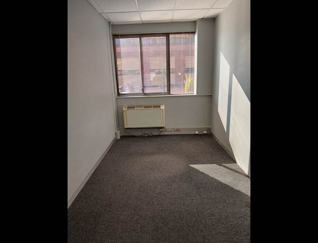330M² OFFICE TO LET IN WESTVILLE