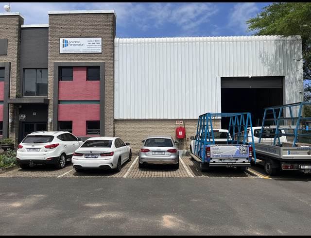 517M² WAREHOUSE TO LET IN SHAKAS HEAD
