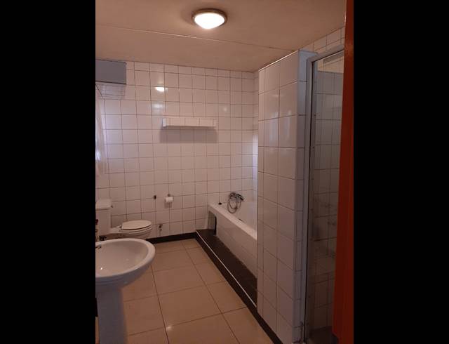 3 bed property to rent in DEWALD HATTINGH PARK