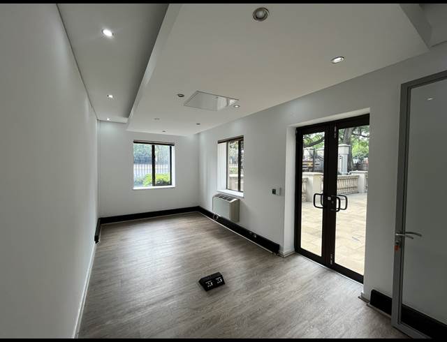 529M² OFFICE TO LET IN BRYANSTON
