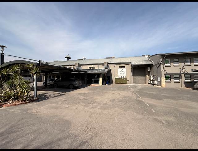 698M² WAREHOUSE TO LET IN ATLAS GARDENS