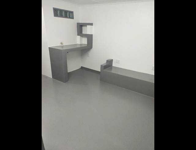 2 bed property to rent in BREDASDORP