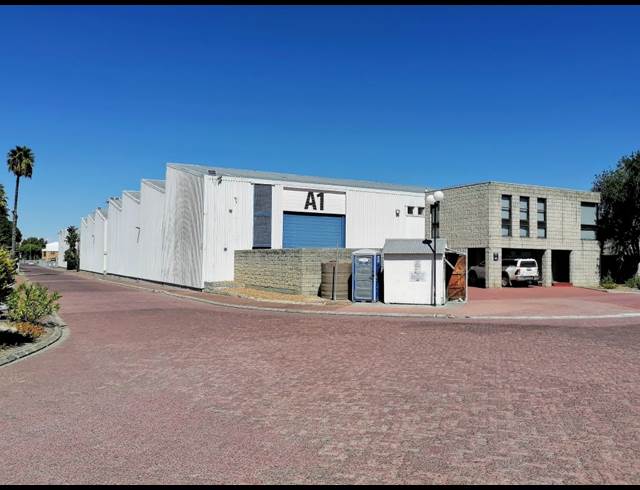 1,180M² WAREHOUSE TO LET IN BELLVILLE SOUTH