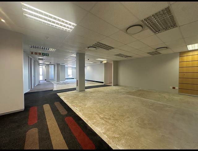 898M² OFFICE TO LET IN SANDTON CENTRAL