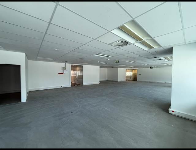 263M² OFFICE TO LET IN FORESHORE