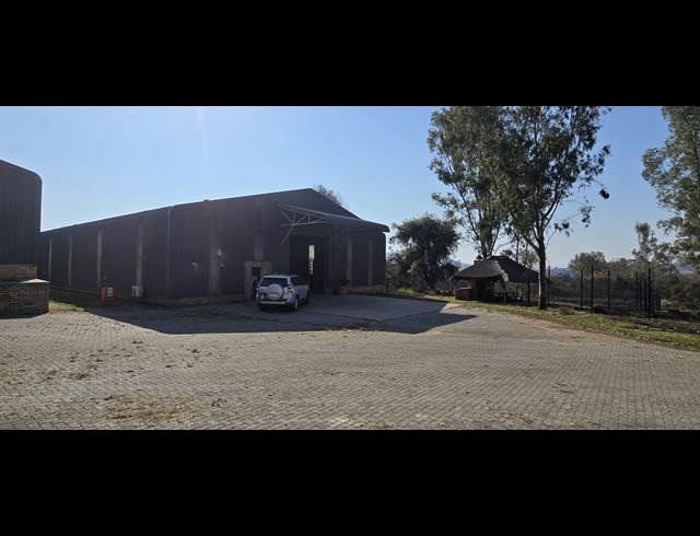 630M² WAREHOUSE TO LET IN MULDERSDRIFT