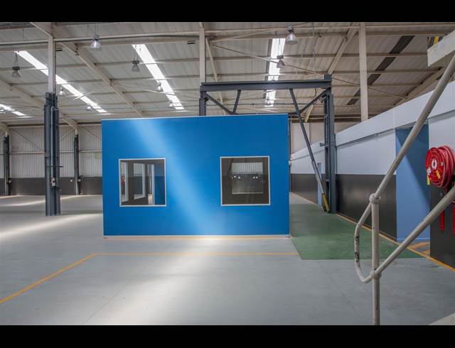 4,472M² WAREHOUSE TO LET IN RANDJESPARK