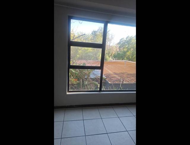 2 BEDROOM PROPERTY TO RENT IN FERNDALE