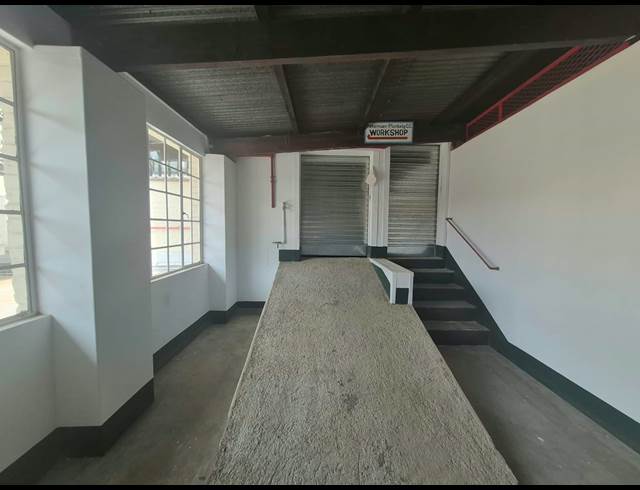 170M² WAREHOUSE TO LET IN KRUGERSDORP CENTRAL