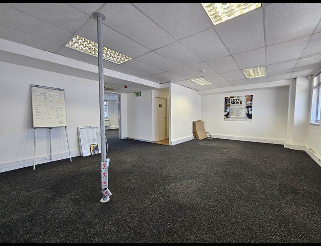 295M² OFFICE TO LET IN CENTURY CITY