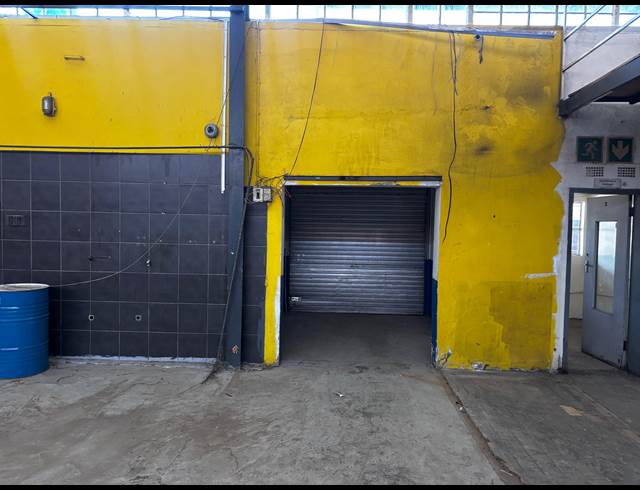 760M² WAREHOUSE TO LET IN MARTINDALE