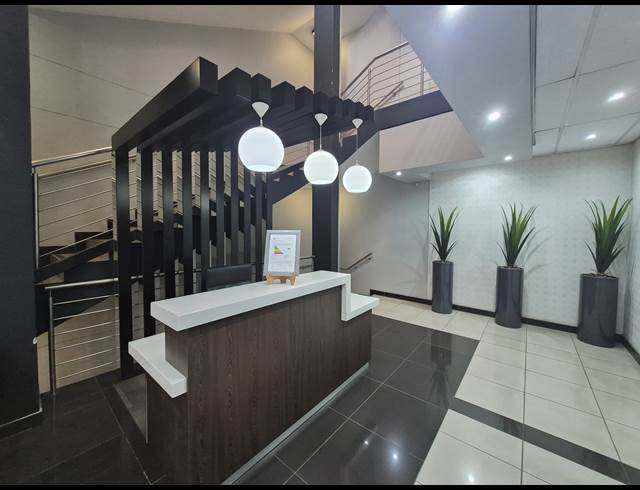 80M² OFFICE TO LET IN WOODMEAD