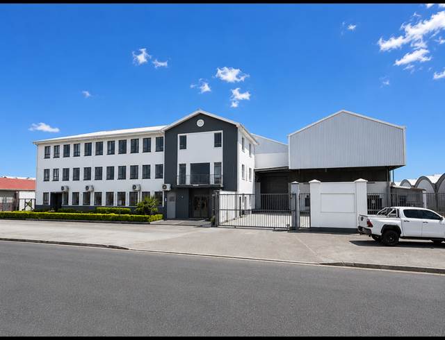 7,255M² WAREHOUSE TO LET IN EPPING INDUSTRIAL
