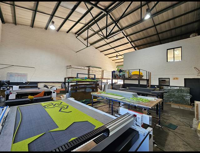 243M² MINI FACTORY TO LET IN KYA SANDS