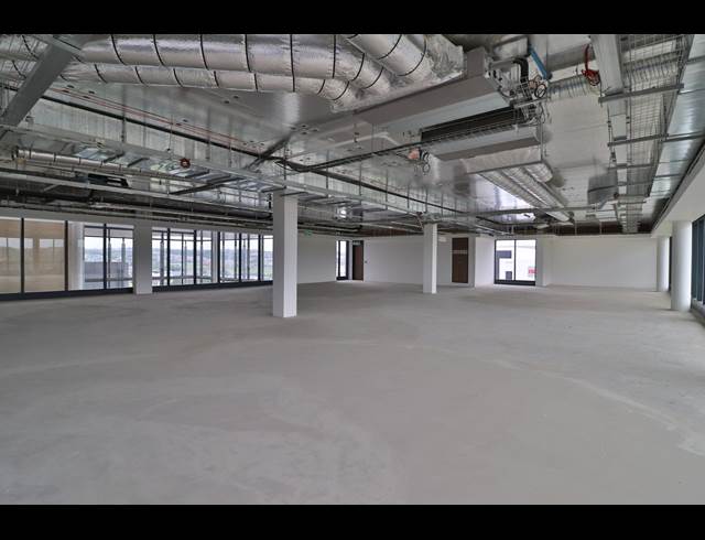 731M² OFFICE TO LET IN WATERFALL