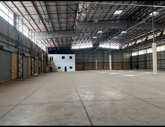 4,626M² WAREHOUSE TO LET IN GOSFORTH PARK