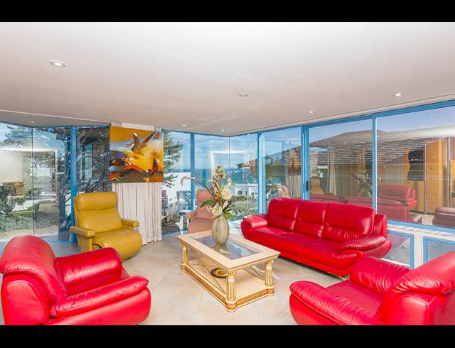 4 BEDROOM HOUSE TO LET IN BLOUBERGSTRAND