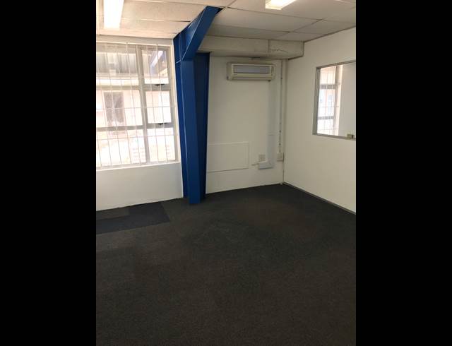563M² FACTORY TO LET IN WESTMEAD