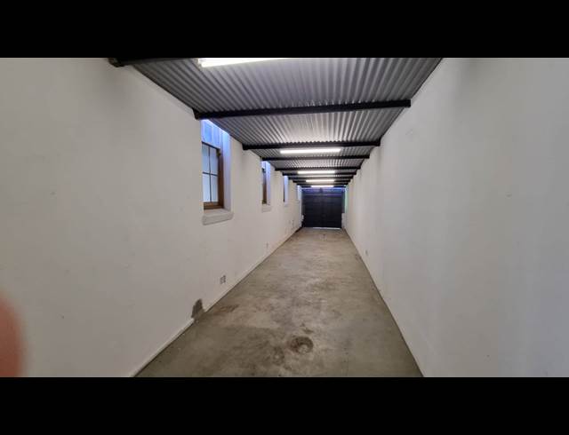 365M² MINI FACTORY TO LET IN WOODSTOCK