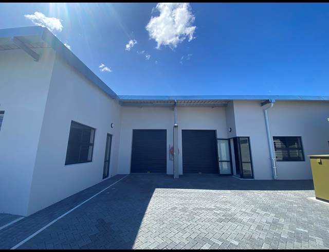 110M² WAREHOUSE TO LET IN MILNERTON CENTRAL