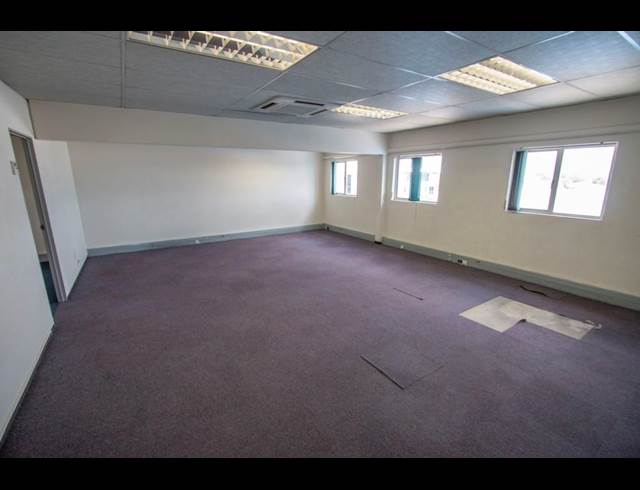 1,444M² WAREHOUSE TO LET IN KYALAMI