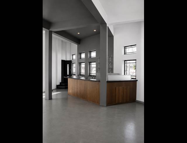 180M² OFFICE TO LET IN WOODSTOCK