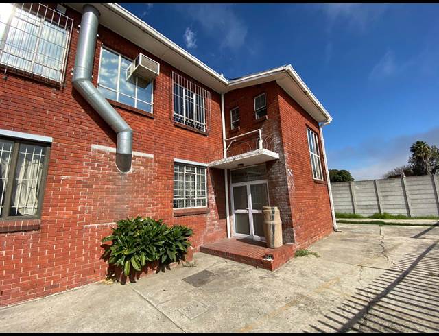 2,400M² WAREHOUSE TO LET IN BEACONVALE