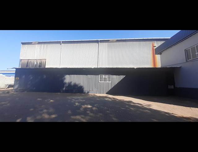 6,000M² WAREHOUSE TO LET IN WALTLOO