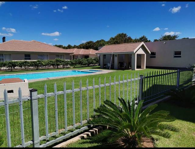 2 BEDROOM PROPERTY TO RENT IN HARTENBOS CENTRAL
