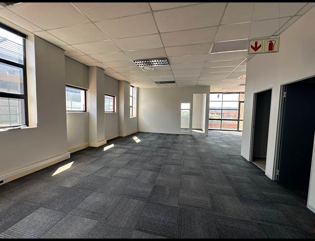 99.60M² OFFICE TO LET IN HIGHVELD TECHNOPARK