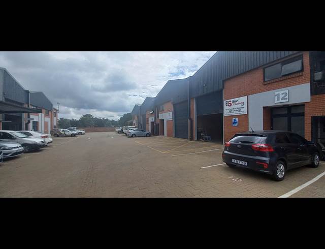 191.20M² MINI FACTORY TO LET IN LASER PARK