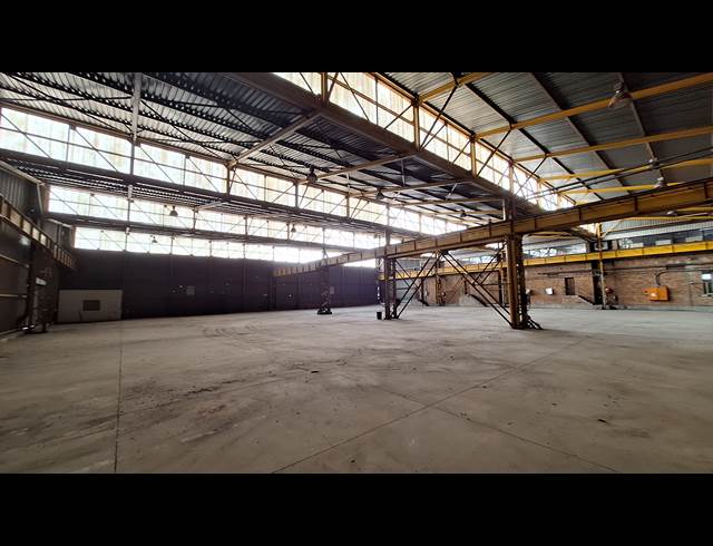 4,000M² WAREHOUSE TO LET IN STORMILL