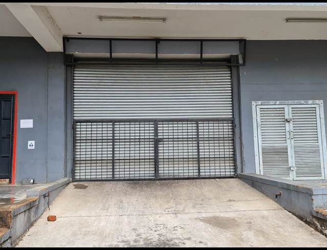 440M² WAREHOUSE TO LET IN MOUNT EDGECOMBE