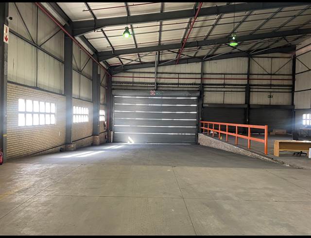 25,539M² WAREHOUSE TO LET IN MOBENI