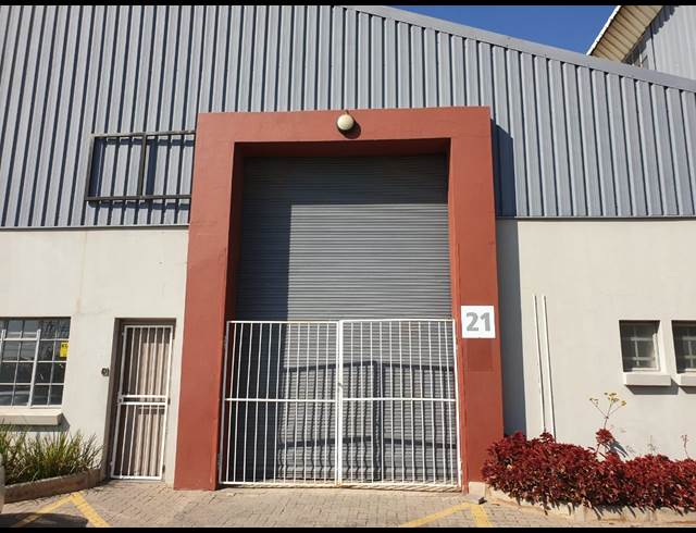 372M² WAREHOUSE TO LET IN CITY DEEP