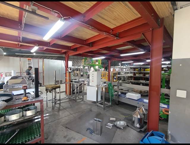 1,397M² WAREHOUSE TO LET IN MAHOGANY RIDGE