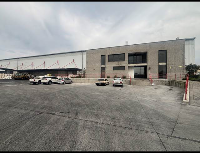 7,572M² WAREHOUSE TO LET IN BELLVILLE SOUTH INDUSTRIA