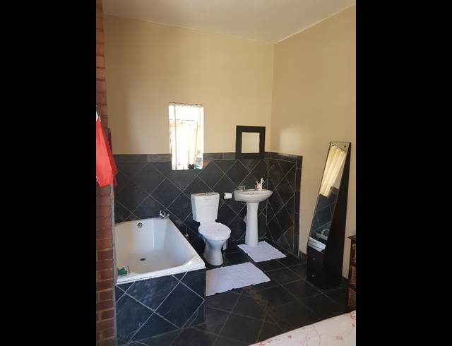 2 bed property to rent in MARSHALLTOWN