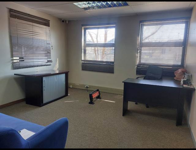 150M² OFFICE TO LET IN TIJGER VALLEI