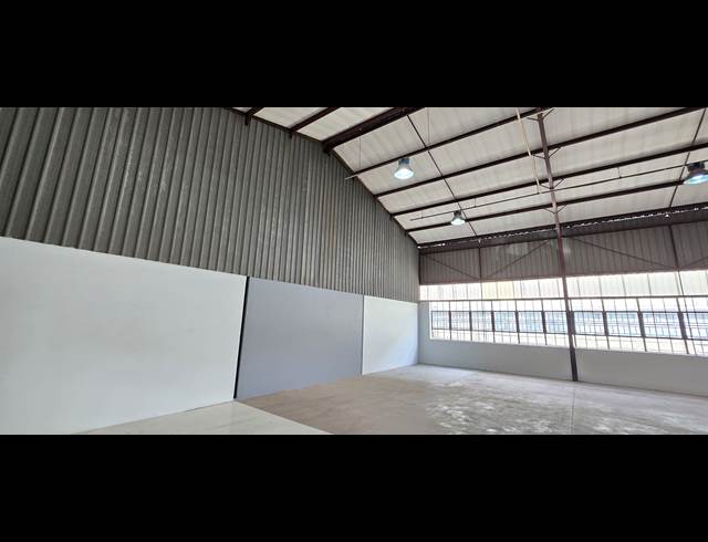 255M² WAREHOUSE TO LET IN ROBERTVILLE