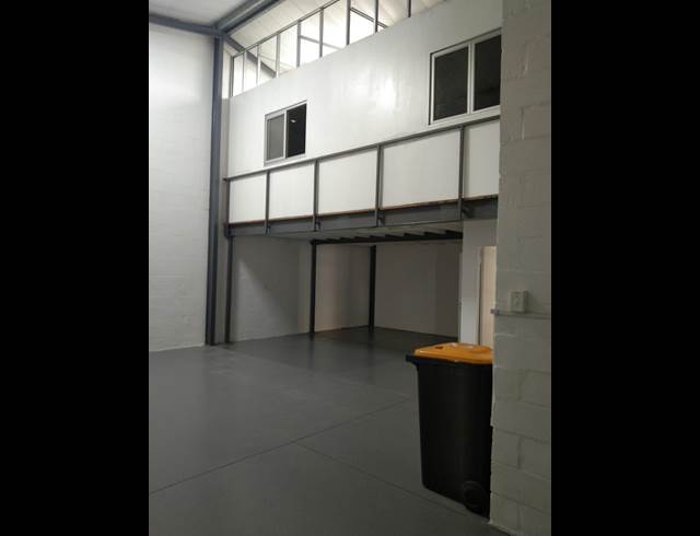 228M² MINI FACTORY TO LET IN MILNERTON CENTRAL