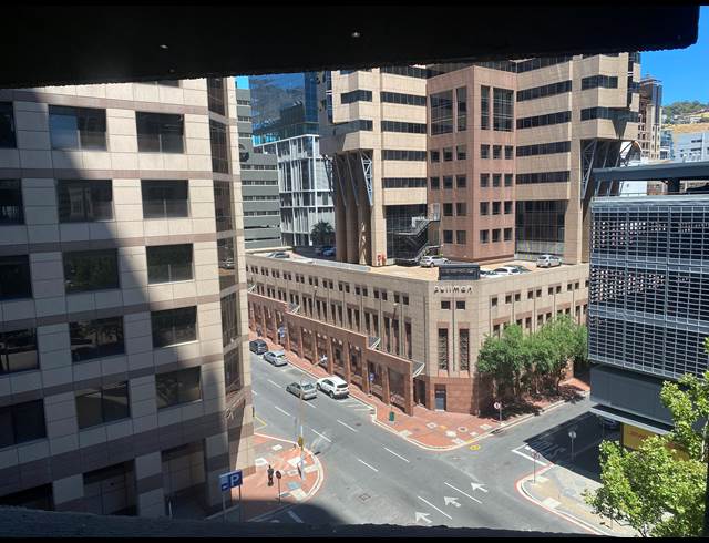 64M² OFFICE TO LET IN CAPE TOWN CITY CENTRE