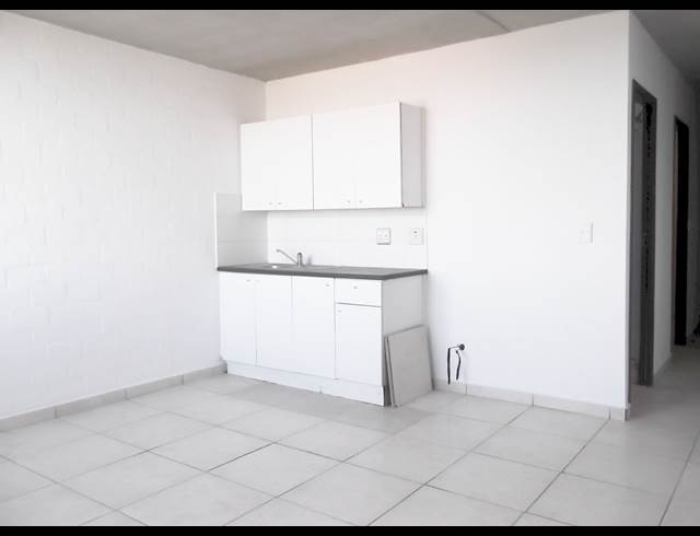 1 bed property to rent in WYNBERG