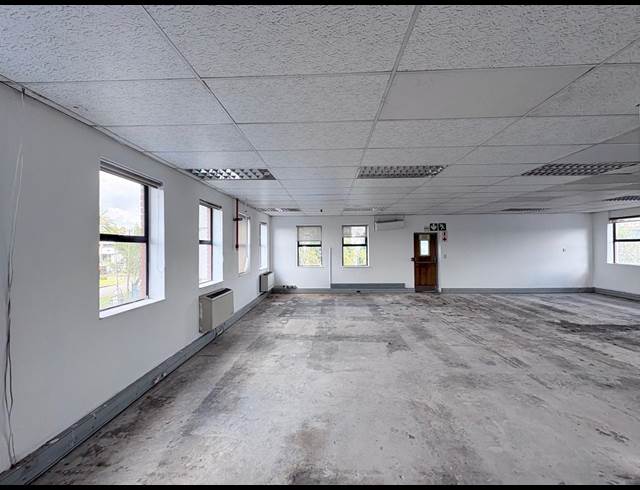 749M² OFFICE TO LET IN RANDJESPARK
