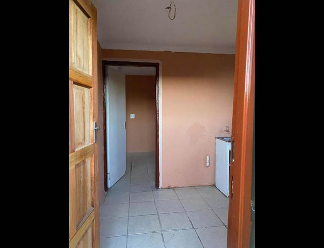 3 BEDROOM PROPERTY TO RENT IN PROTEA GLEN EXT