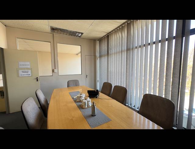 19.64M² OFFICE TO LET IN WILBART