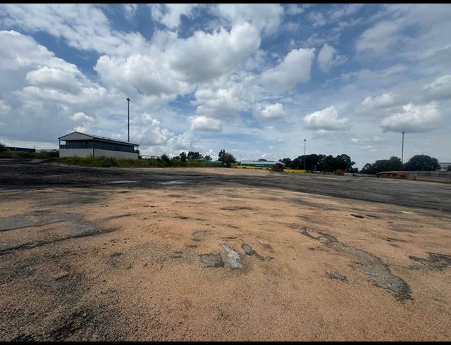 30,000M² VACANT LAND TO LET IN ALBERTON NORTH