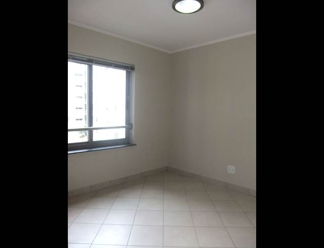 2 bed property to rent in CLAREMONT