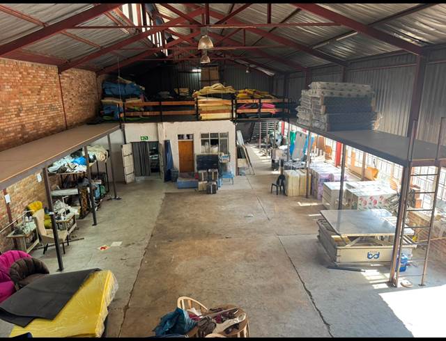 885M² WAREHOUSE TO LET IN AMALGAM