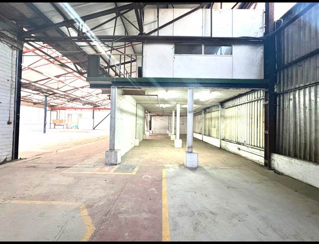 1,072M² WAREHOUSE TO LET IN TONGAAT INDUSTRIAL